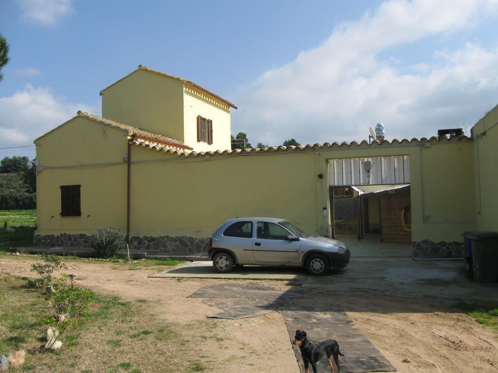 Casa Campidanese Hotell Sant Isidoro  Exteriör bild